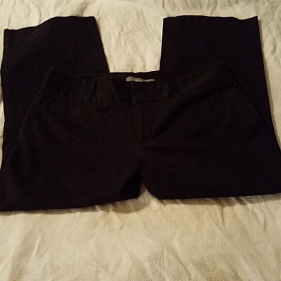 3 for $10 Daisy Fuentes capris - Picture 2 of 4
